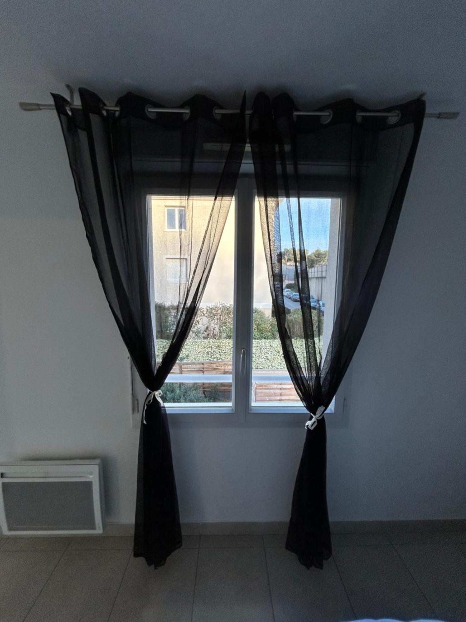 Appartement Avec Terrasse Et Box Entre Plages Et Nature Marselha Exterior foto